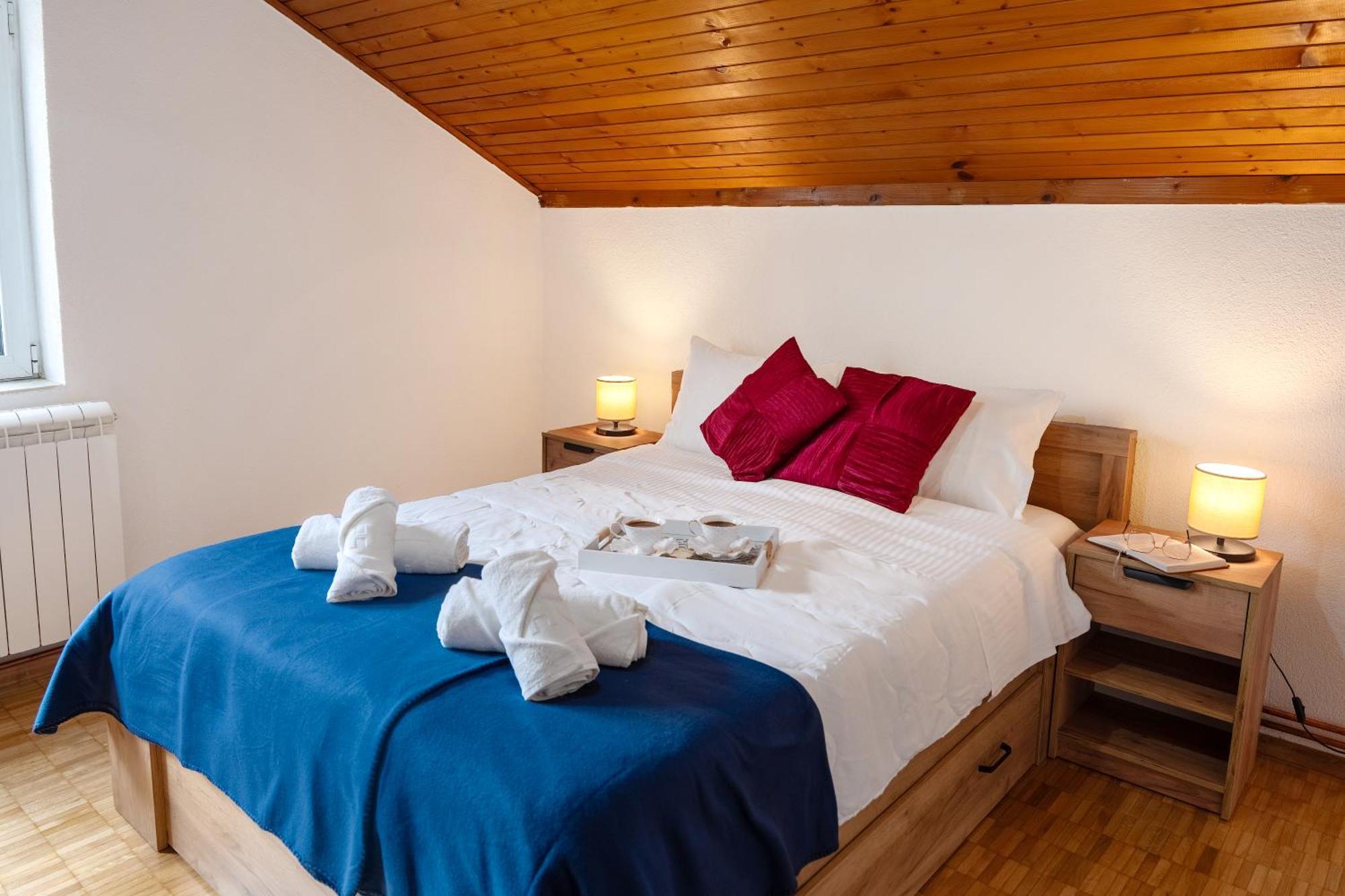 Apartment Busola